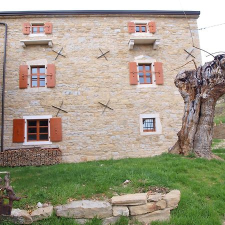 Al Merlo Olivo, Rural Istrian House Buje Exteriér fotografie