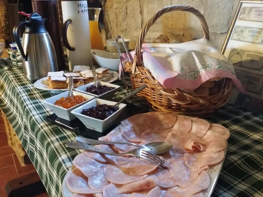 Al Merlo Olivo, Rural Istrian House Buje Exteriér fotografie