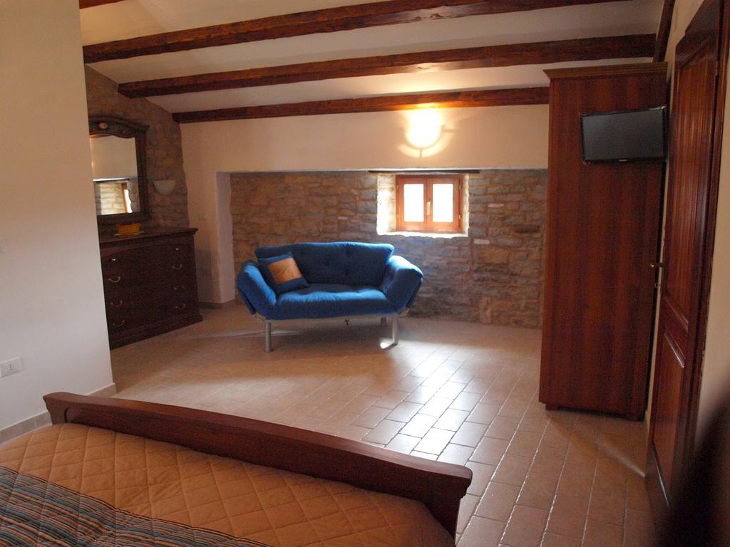 Al Merlo Olivo, Rural Istrian House Buje Exteriér fotografie
