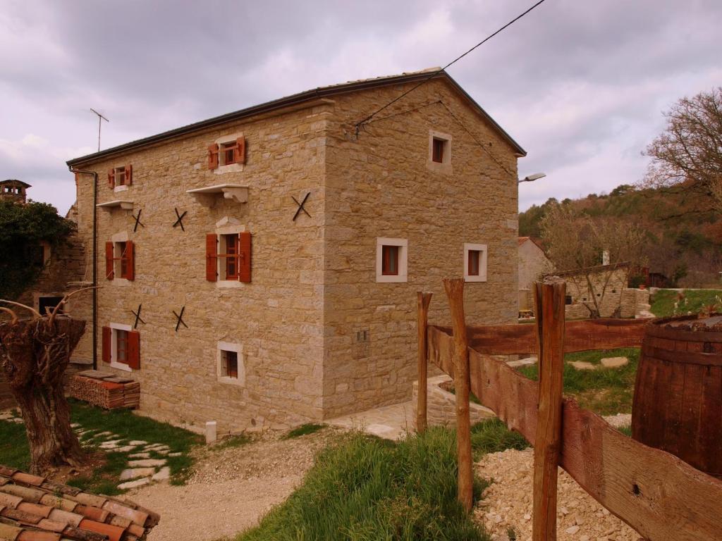 Al Merlo Olivo, Rural Istrian House Buje Exteriér fotografie